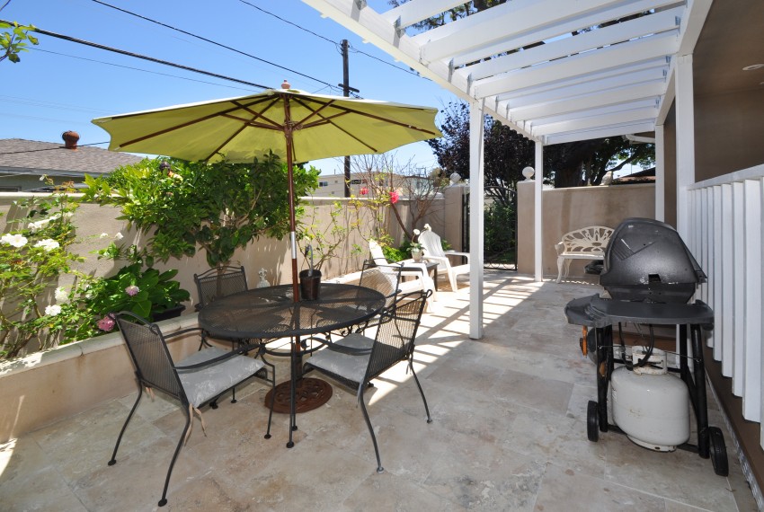 10 Side patio view 2